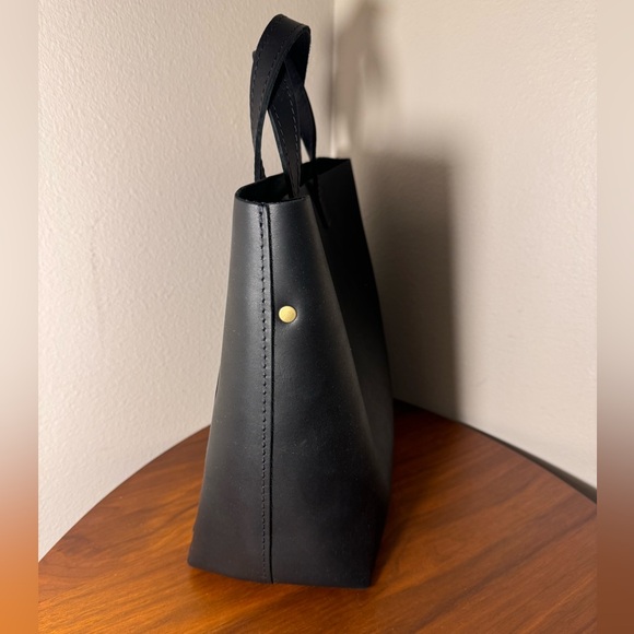 Portland Leather Medium Tote Bag in Full Grain Black Leather - Picture 8 of 12